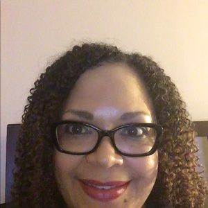 Meet your Posher, Sheila